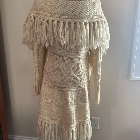 Chunky knit open fringe sweater - Picture 3 of 4